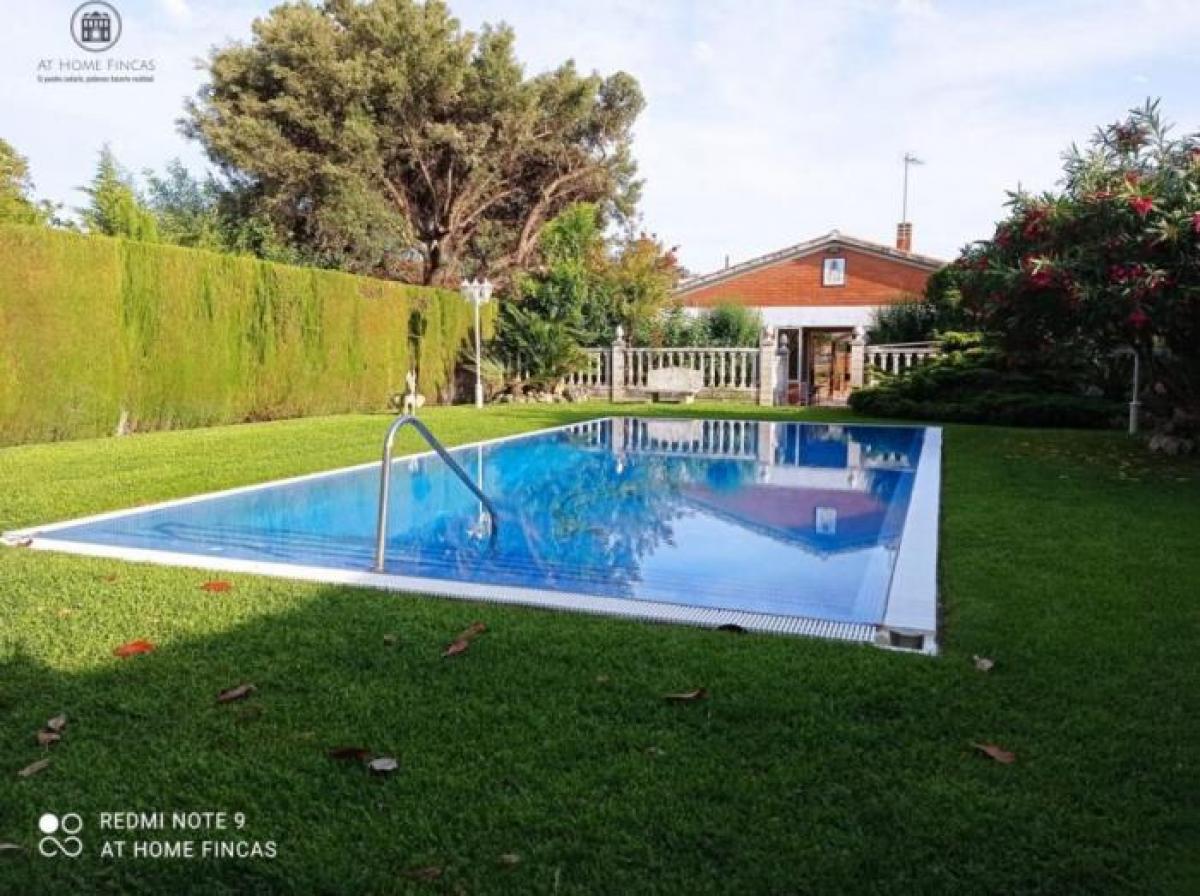 Picture of Home For Sale in Banyeres Del Penedes, Catalonia, Spain