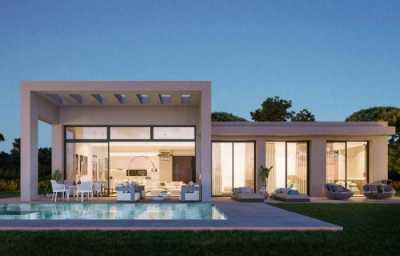 Apartment For Sale in Benahavis, Spain