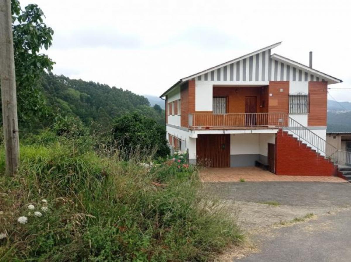 Picture of Home For Sale in Pravia, Asturias, Spain