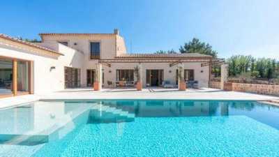 Home For Sale in Santa Maria, Spain