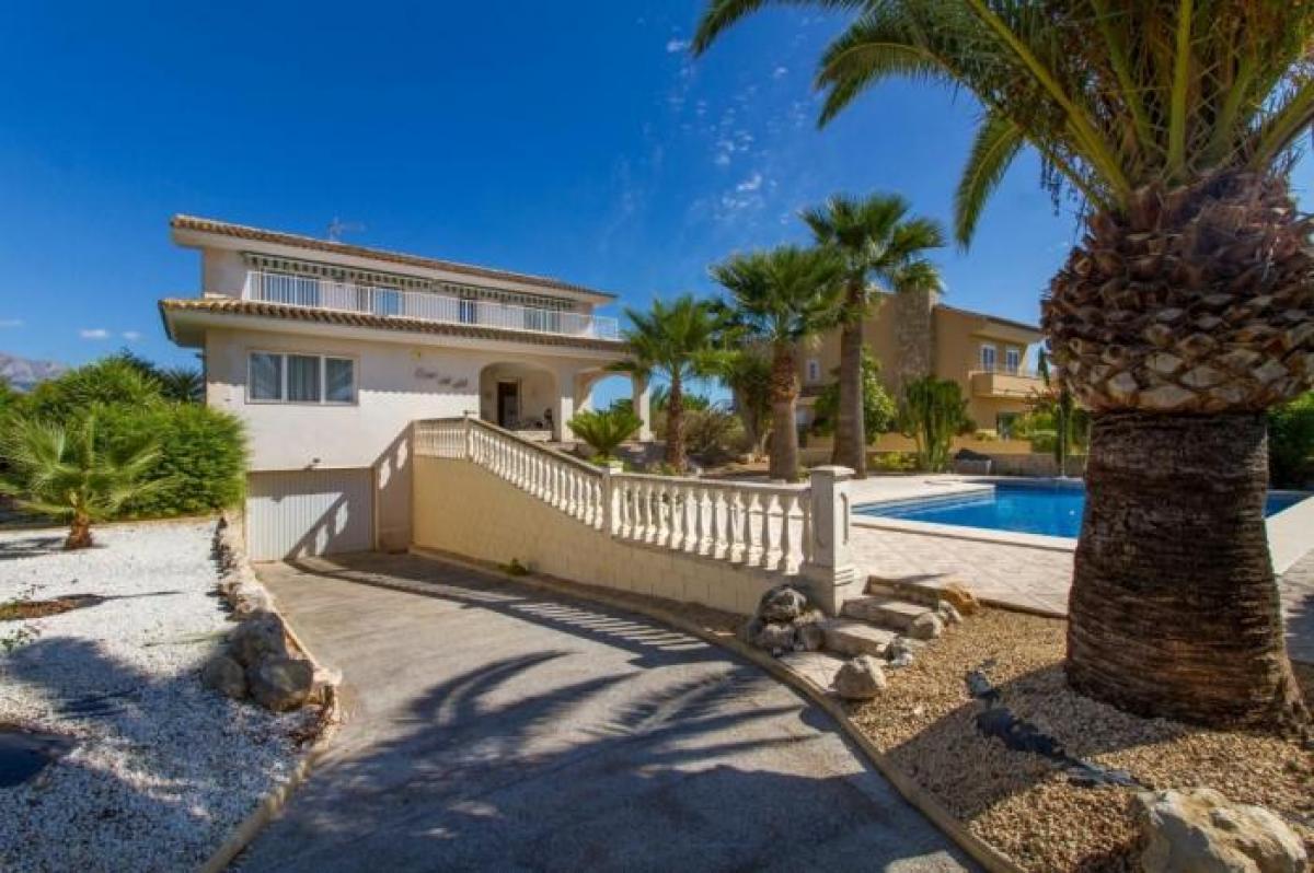 Picture of Villa For Sale in Alfaz Del Pi, Alicante, Spain