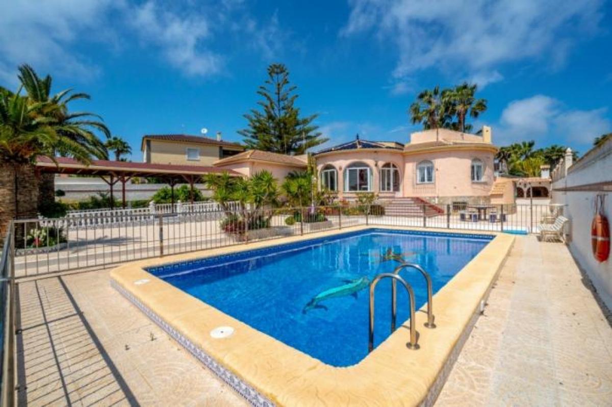 Picture of Villa For Sale in San Luis, Alicante, Spain