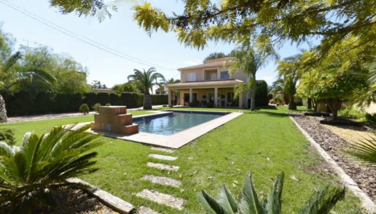 Picture of Villa For Sale in Elche, Alicante, Spain