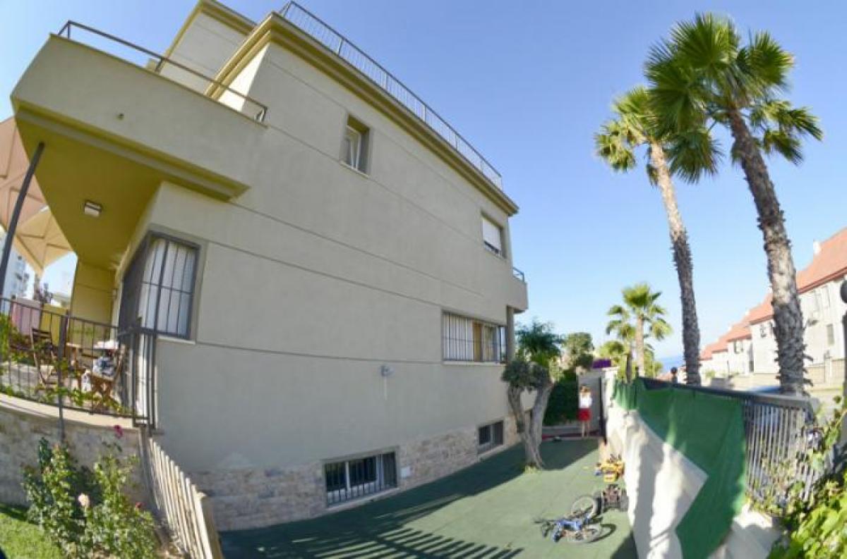 Picture of Villa For Sale in Alicante, Alicante, Spain