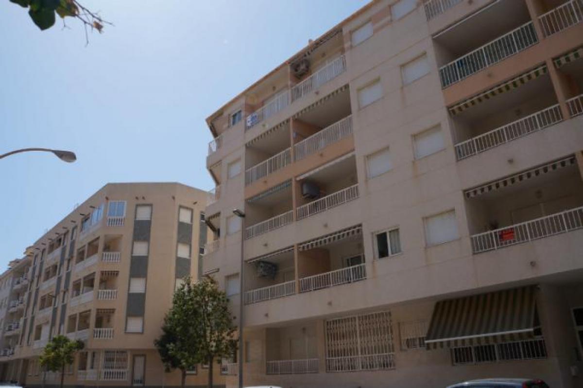 Picture of Apartment For Sale in Guardamar, Alicante, Spain