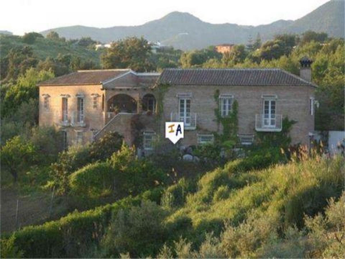 Picture of Home For Sale in Alhaurin el Grande, Malaga, Spain