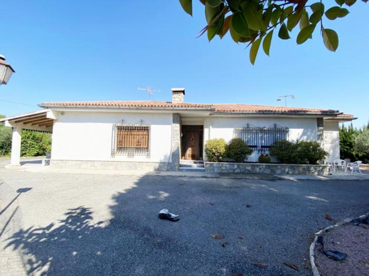 Picture of Villa For Sale in Elche, Alicante, Spain