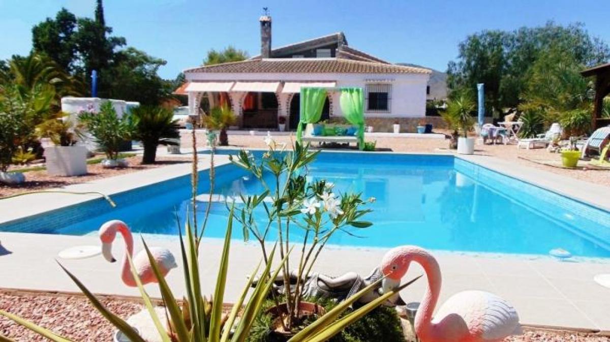 Picture of Villa For Sale in Albatera, Alicante, Spain