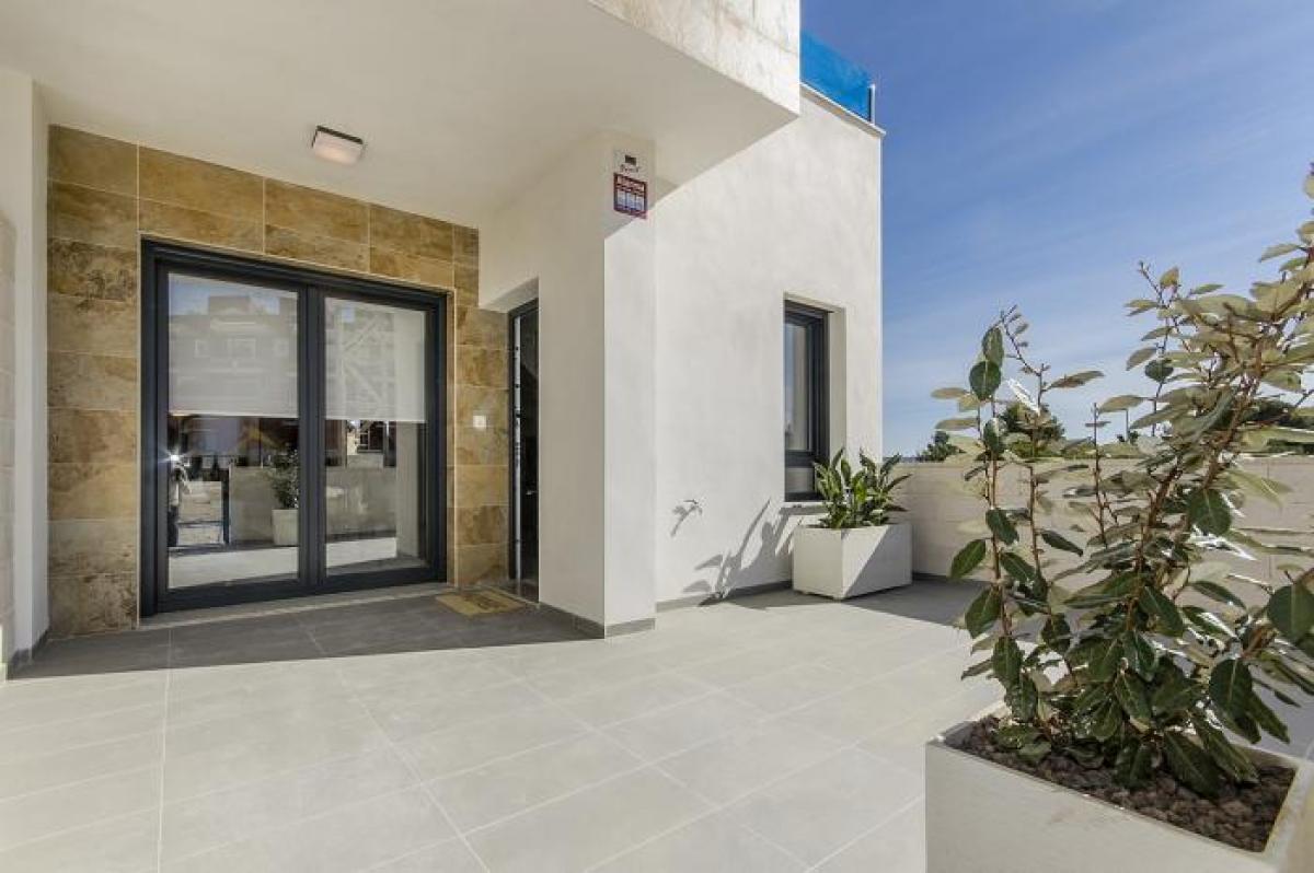 Picture of Home For Sale in Bigastro, Alicante, Spain