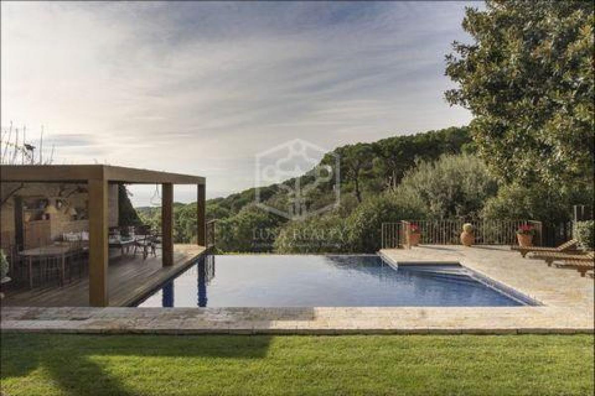 Picture of Villa For Sale in Sant Vicenc De Montalt, Barcelona, Spain
