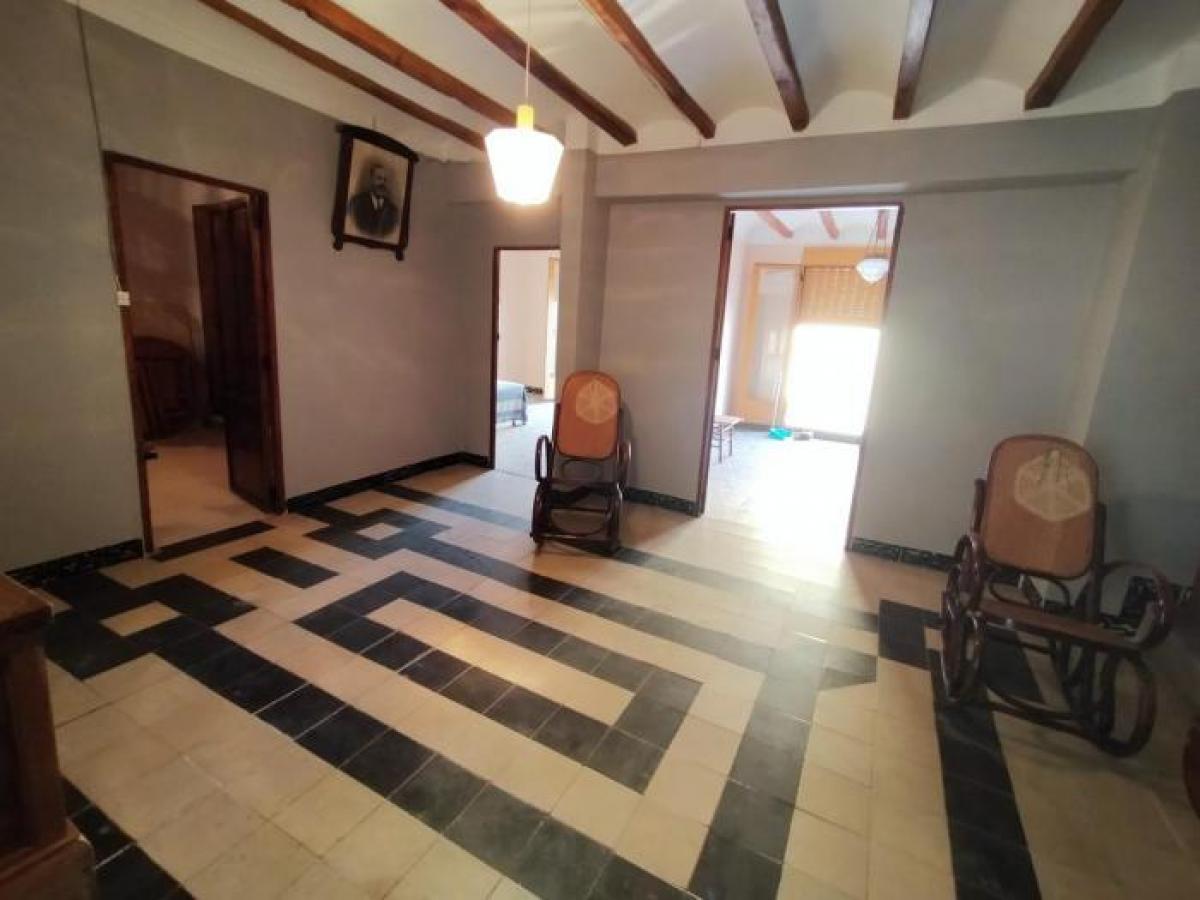 Picture of Villa For Sale in Adsubia, Alicante, Spain