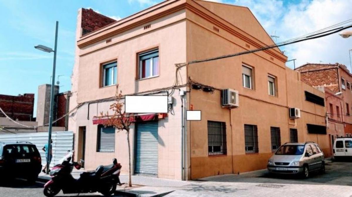 Picture of Home For Sale in Badalona, Barcelona, Spain