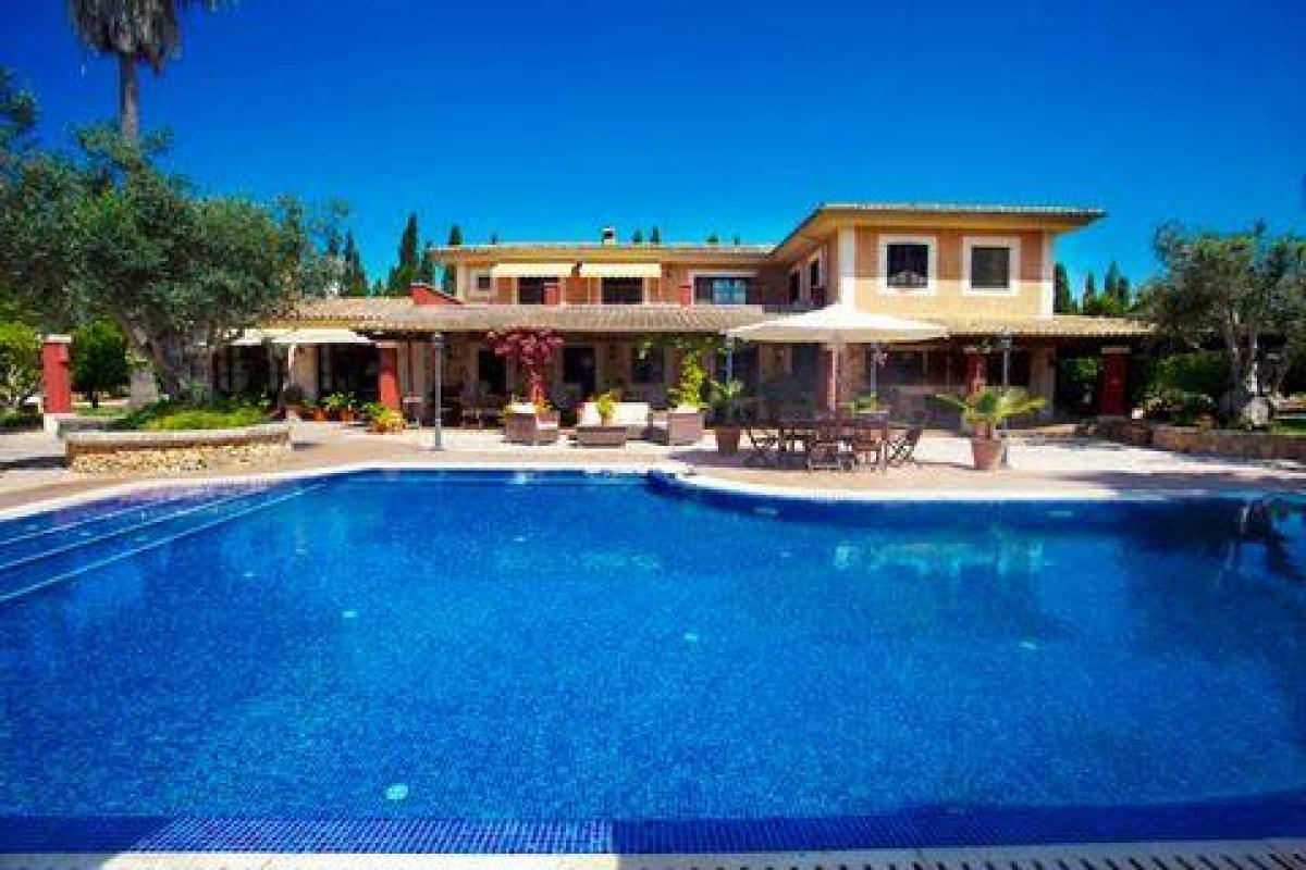 Picture of Villa For Sale in Sencelles, Mallorca, Spain