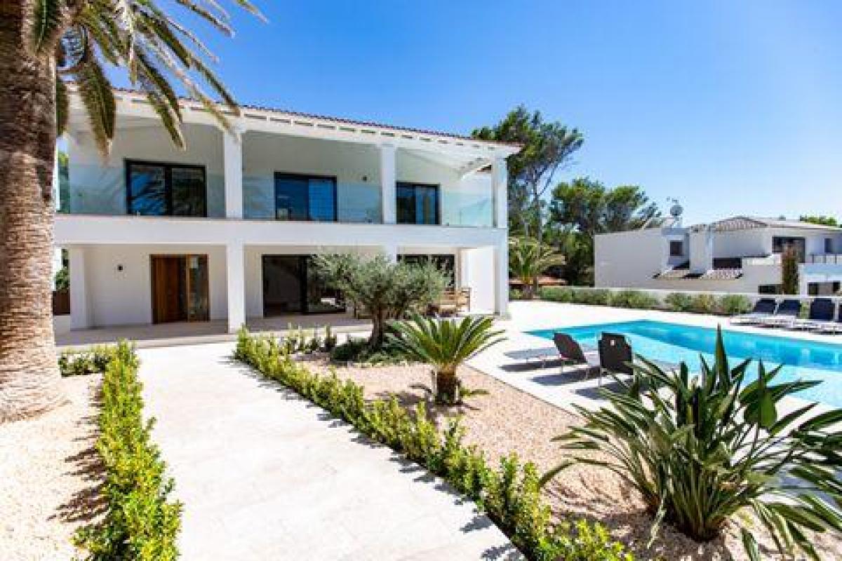 Picture of Villa For Sale in Santa Ponsa, Balearic Islands, Spain