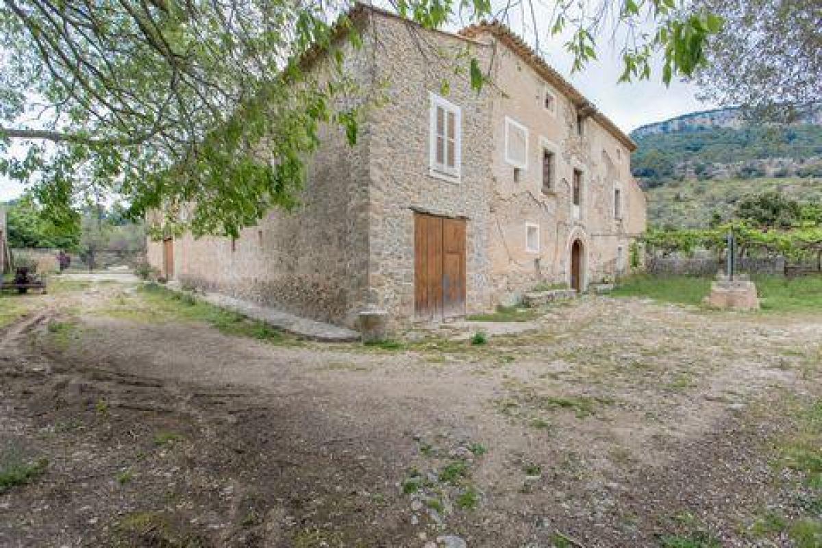 Picture of Villa For Sale in Puigpunyent, Mallorca, Spain