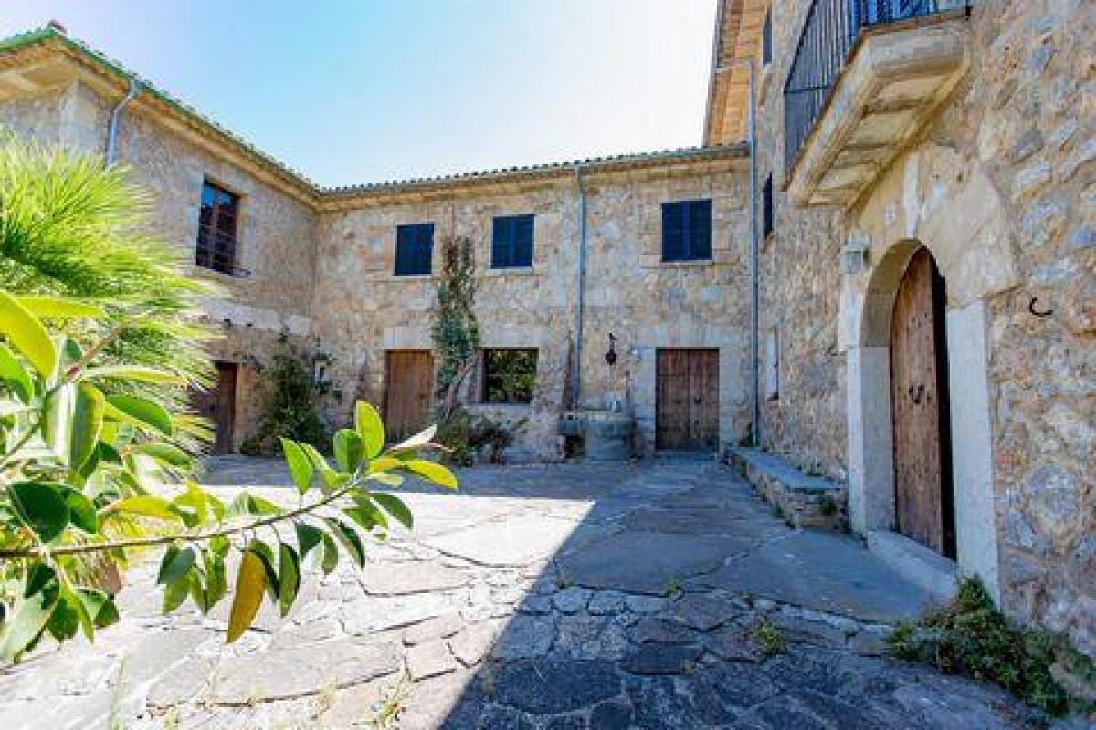 Picture of Villa For Sale in Estellencs, Mallorca, Spain
