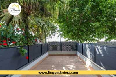 Apartment For Sale in Arenys De Mar, Spain