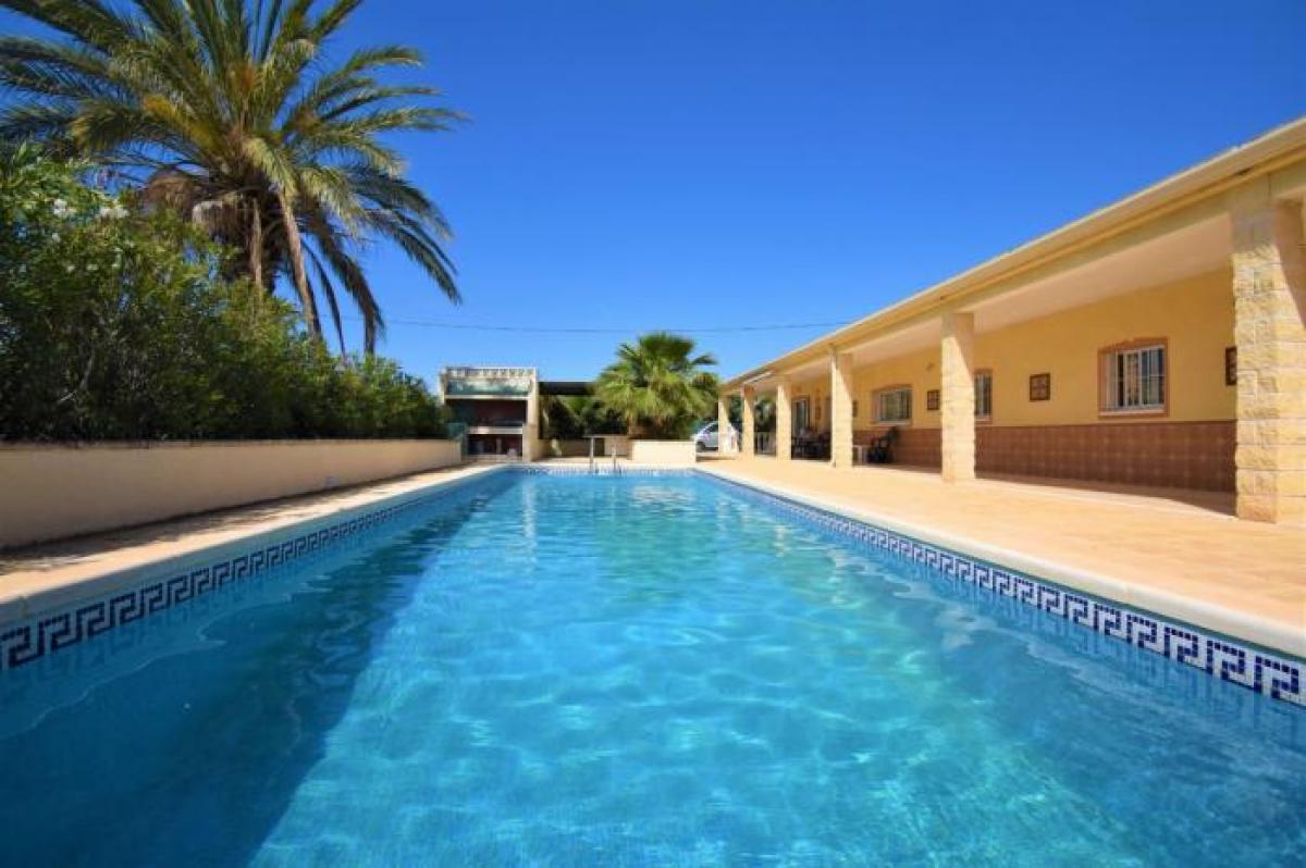 Picture of Home For Sale in Crevillente, Alicante, Spain