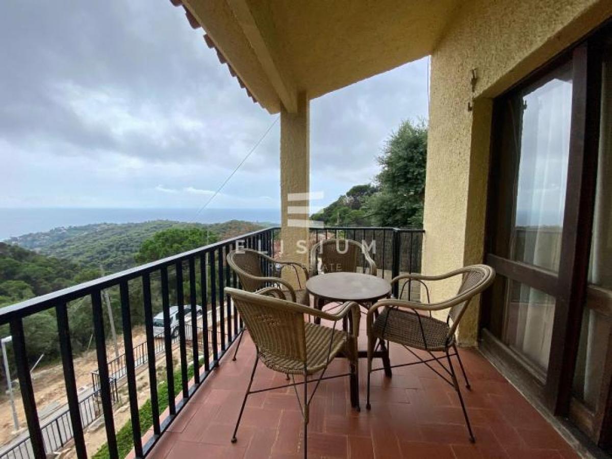 Picture of Apartment For Sale in Lloret De Mar, Girona, Spain