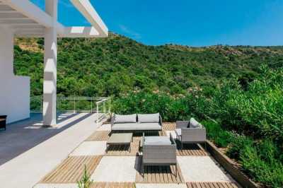 Apartment For Sale in Benahavis, Spain
