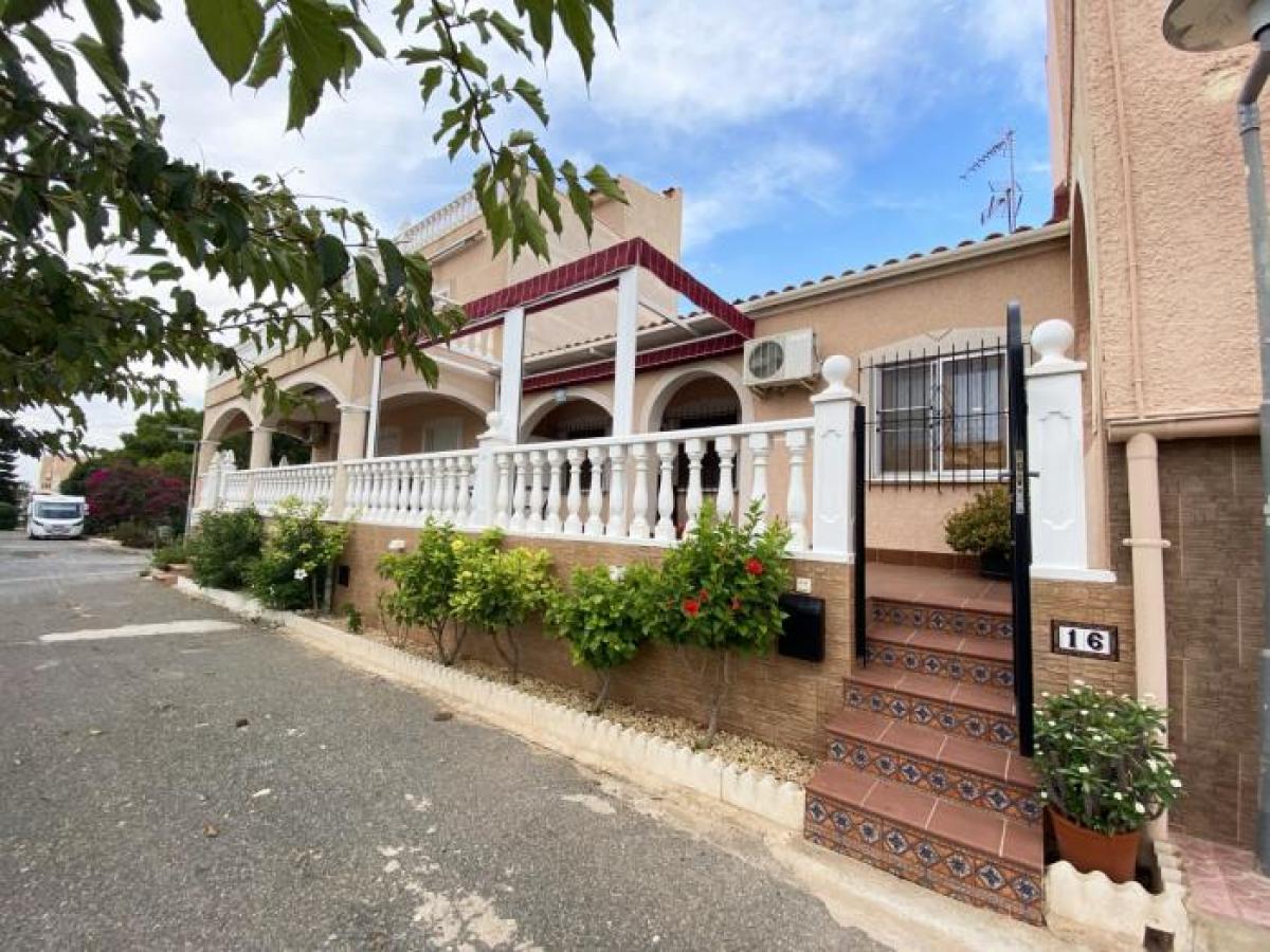 Picture of Home For Sale in La Marina, Alicante, Spain