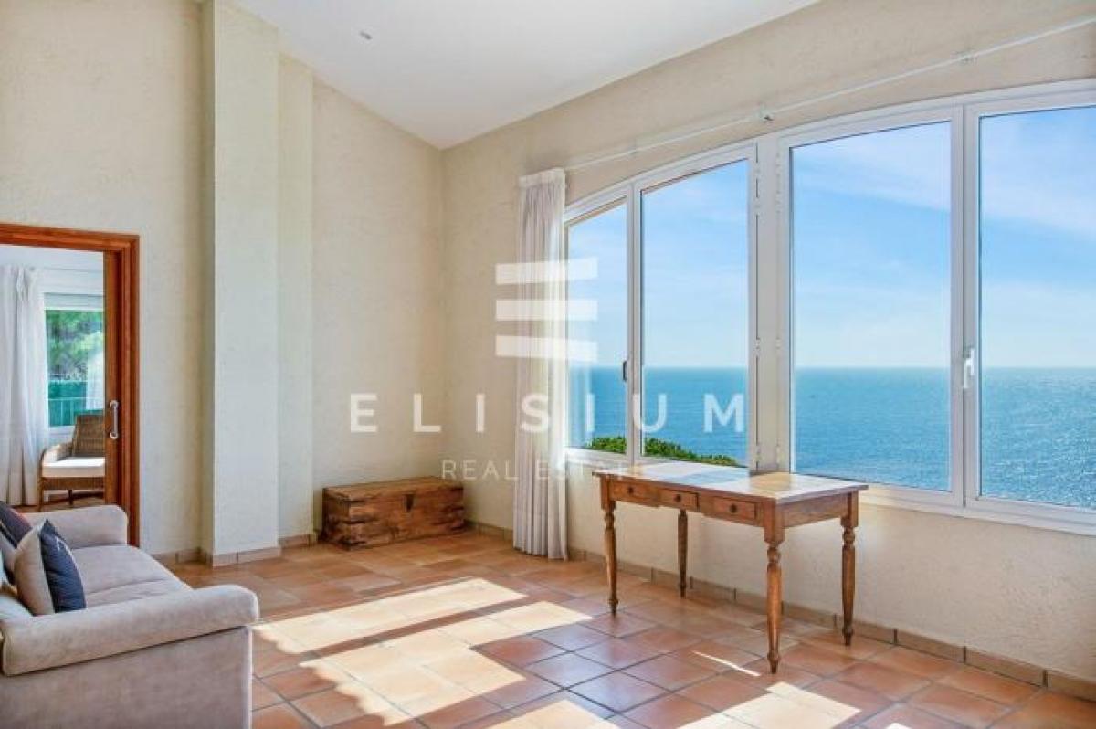 Picture of Apartment For Sale in Blanes, Girona, Spain