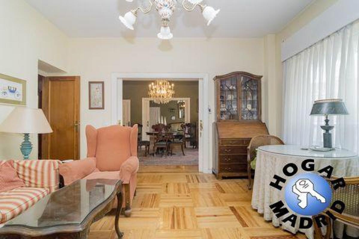 Picture of Home For Sale in Madrid, Madrid, Spain