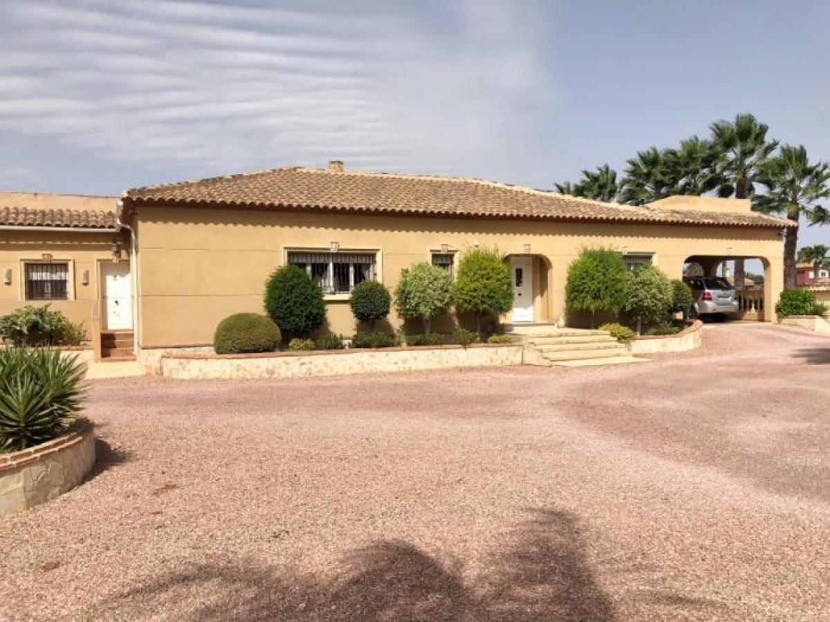 Picture of Home For Sale in Catral, Alicante, Spain