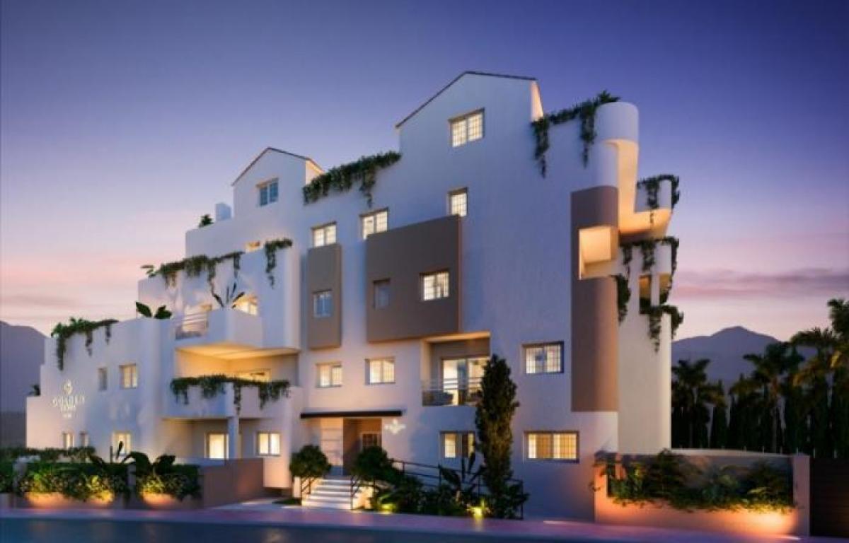 Picture of Apartment For Sale in Nueva Andalucia, Malaga, Spain