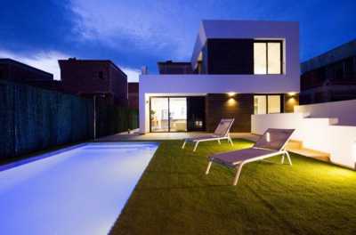 Villa For Sale in El Campello, Spain