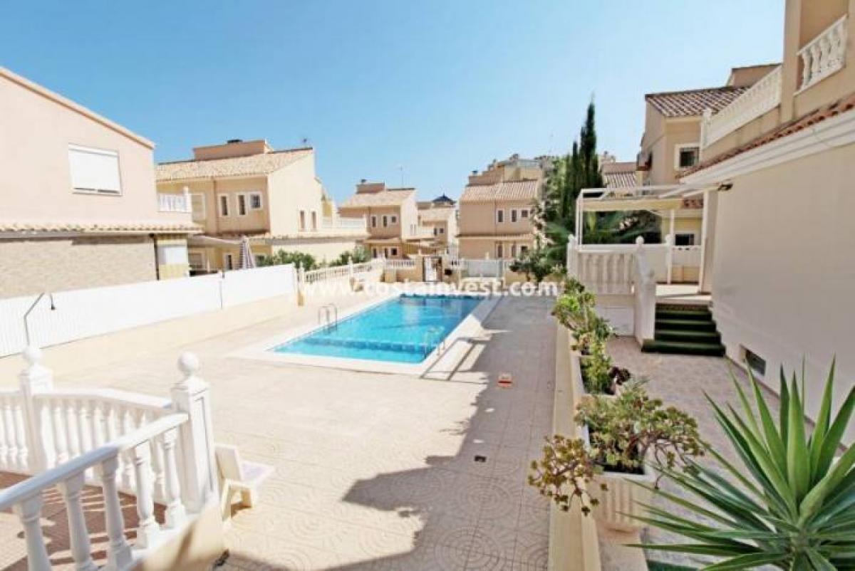 Picture of Villa For Sale in Guardamar Del Segura, Alicante, Spain