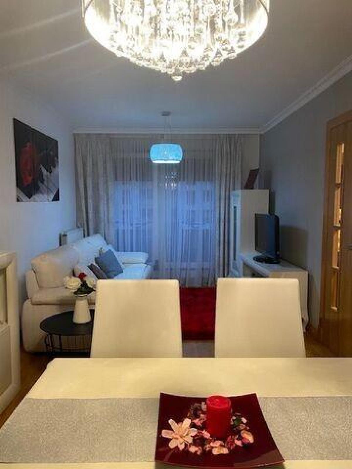 Picture of Apartment For Rent in Oviedo, Asturias, Spain