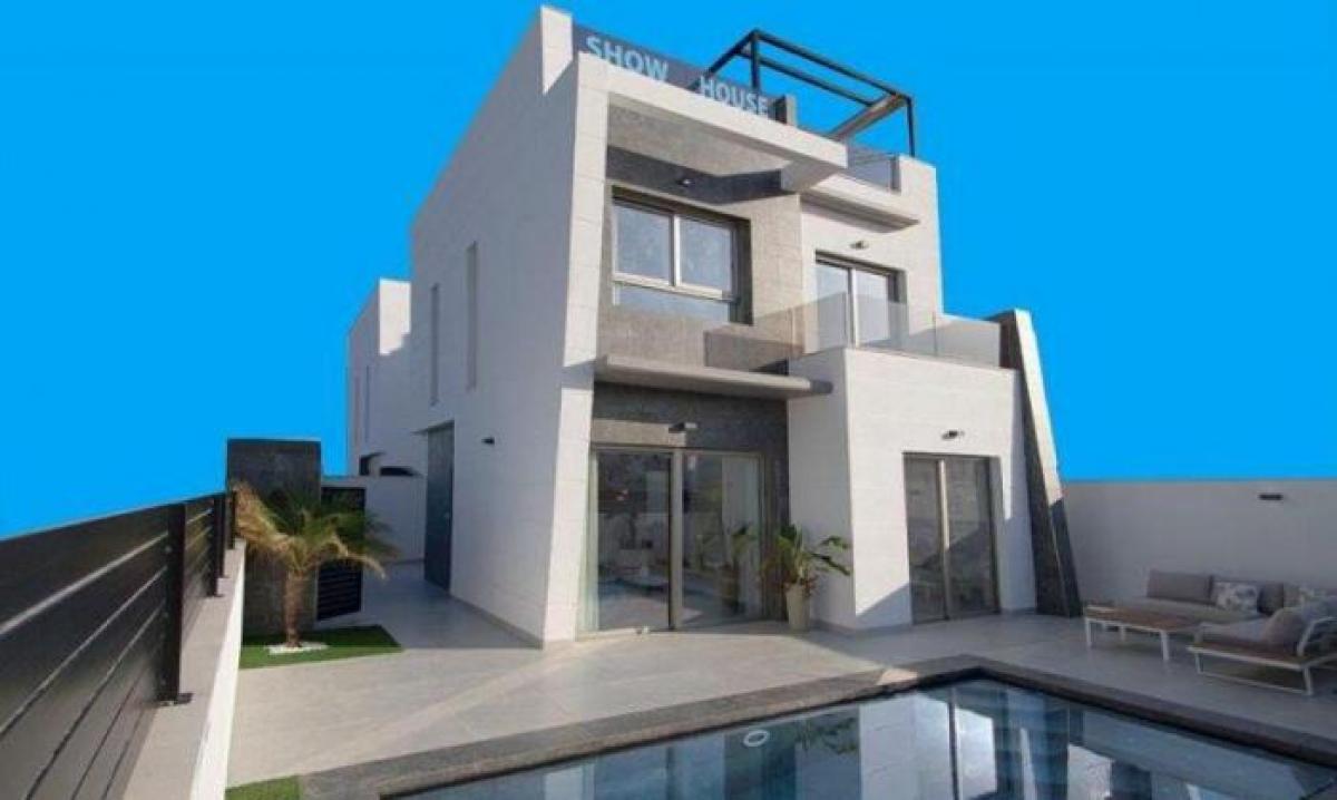 Picture of Home For Sale in Benijofar, Alicante, Spain