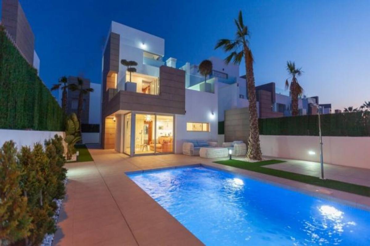 Picture of Home For Sale in Guardamar Del Segura, Alicante, Spain