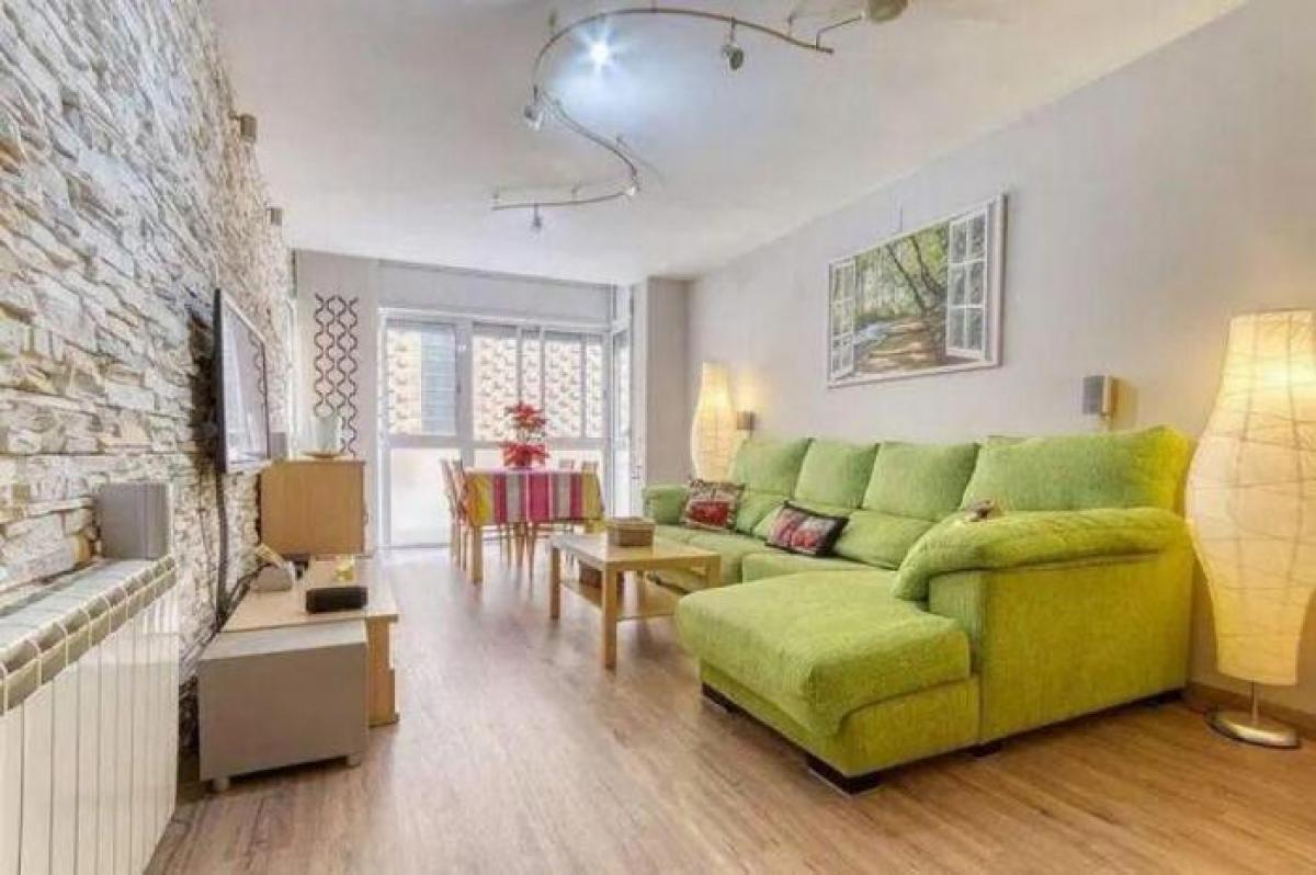 Picture of Apartment For Sale in Figueres, Girona, Spain