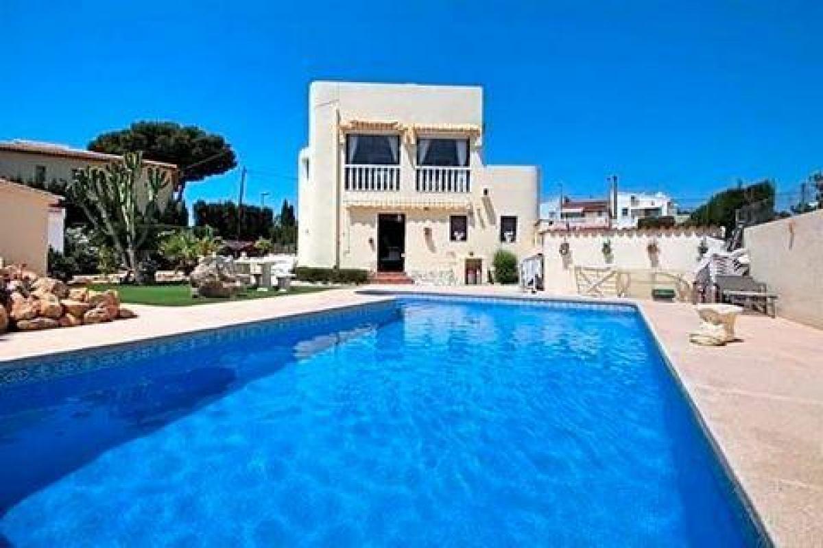 Picture of Villa For Sale in La Nucia, Alicante, Spain