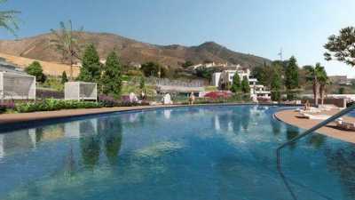 Condo For Sale in Finestrat, Spain