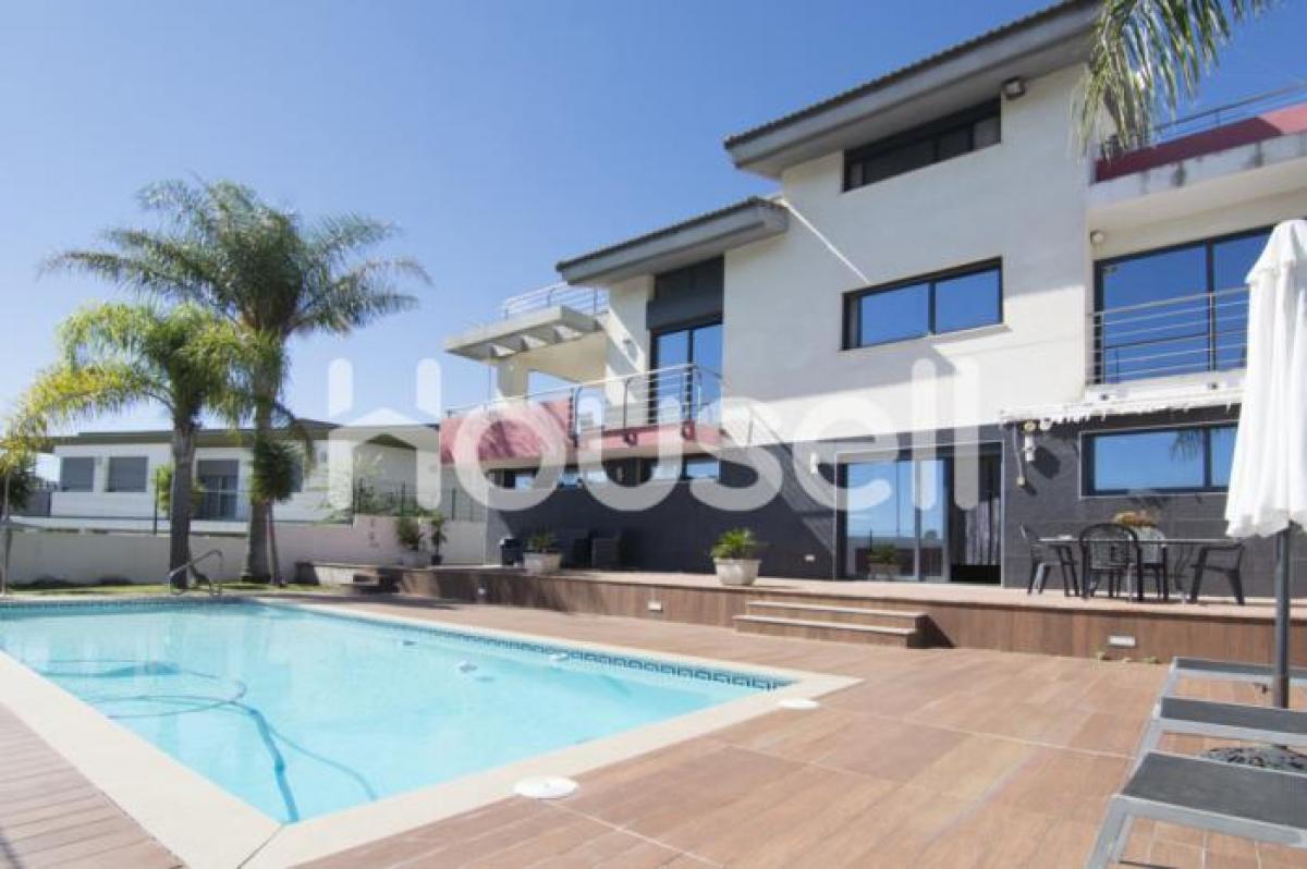 Picture of Home For Sale in Chiva, Valencia, Spain