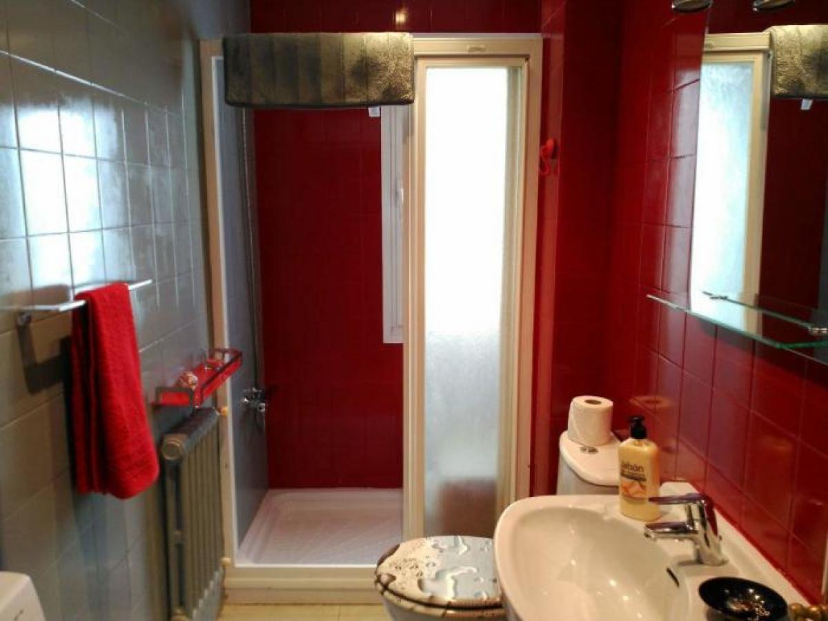 Picture of Apartment For Rent in Oviedo, Asturias, Spain