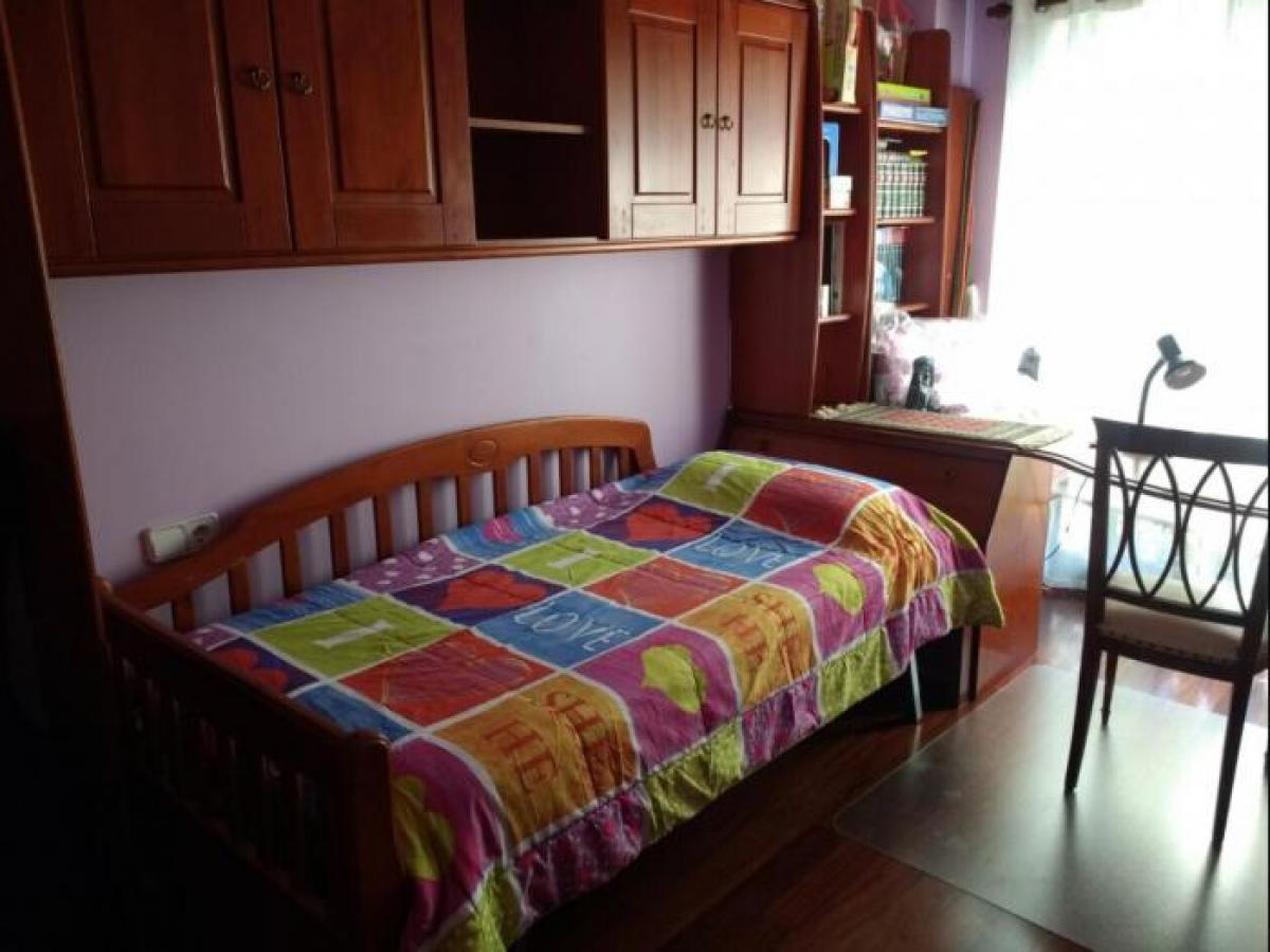Picture of Apartment For Rent in Vigo, Asturias, Spain