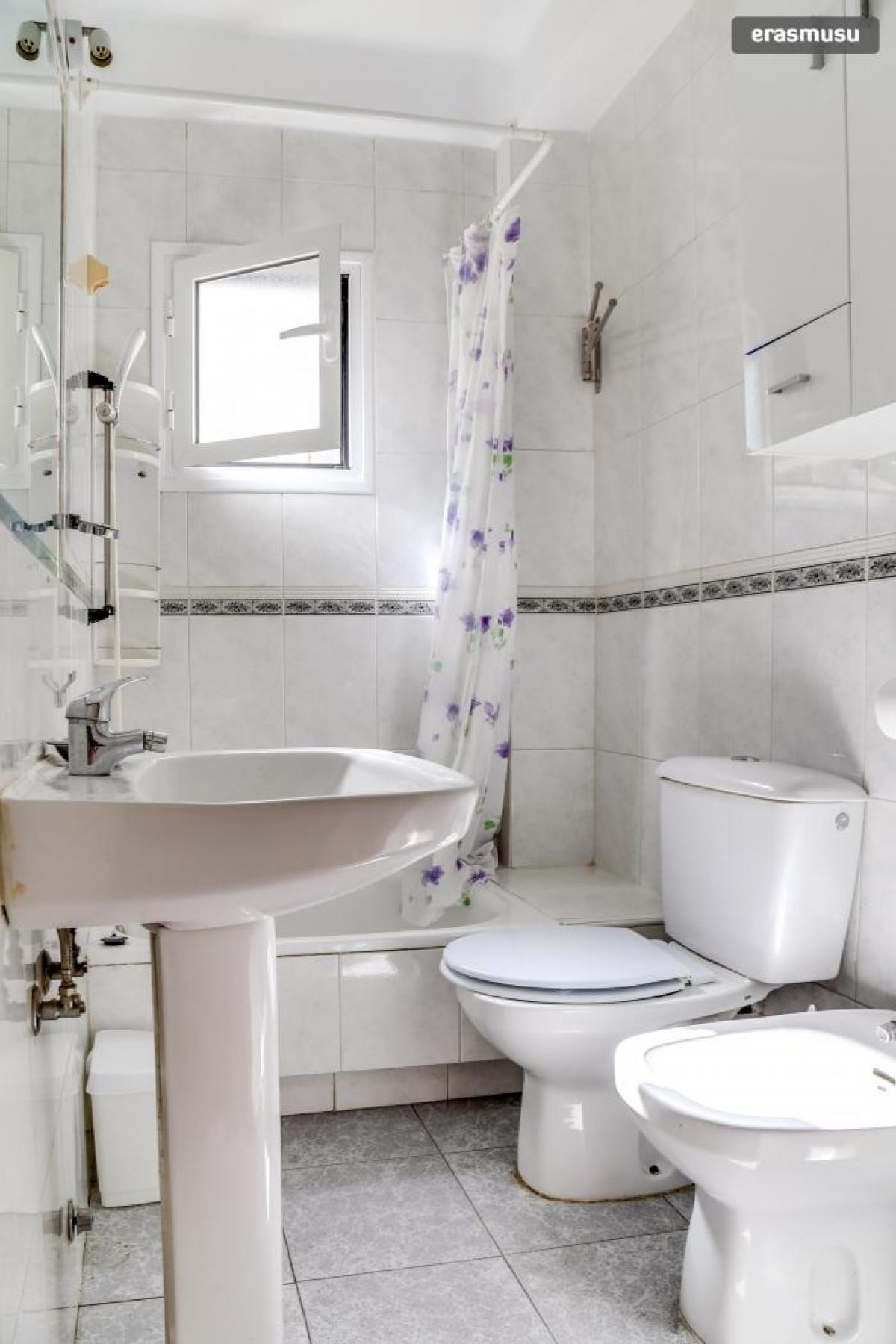 Picture of Apartment For Rent in Sevilla, Kyrenia, Spain