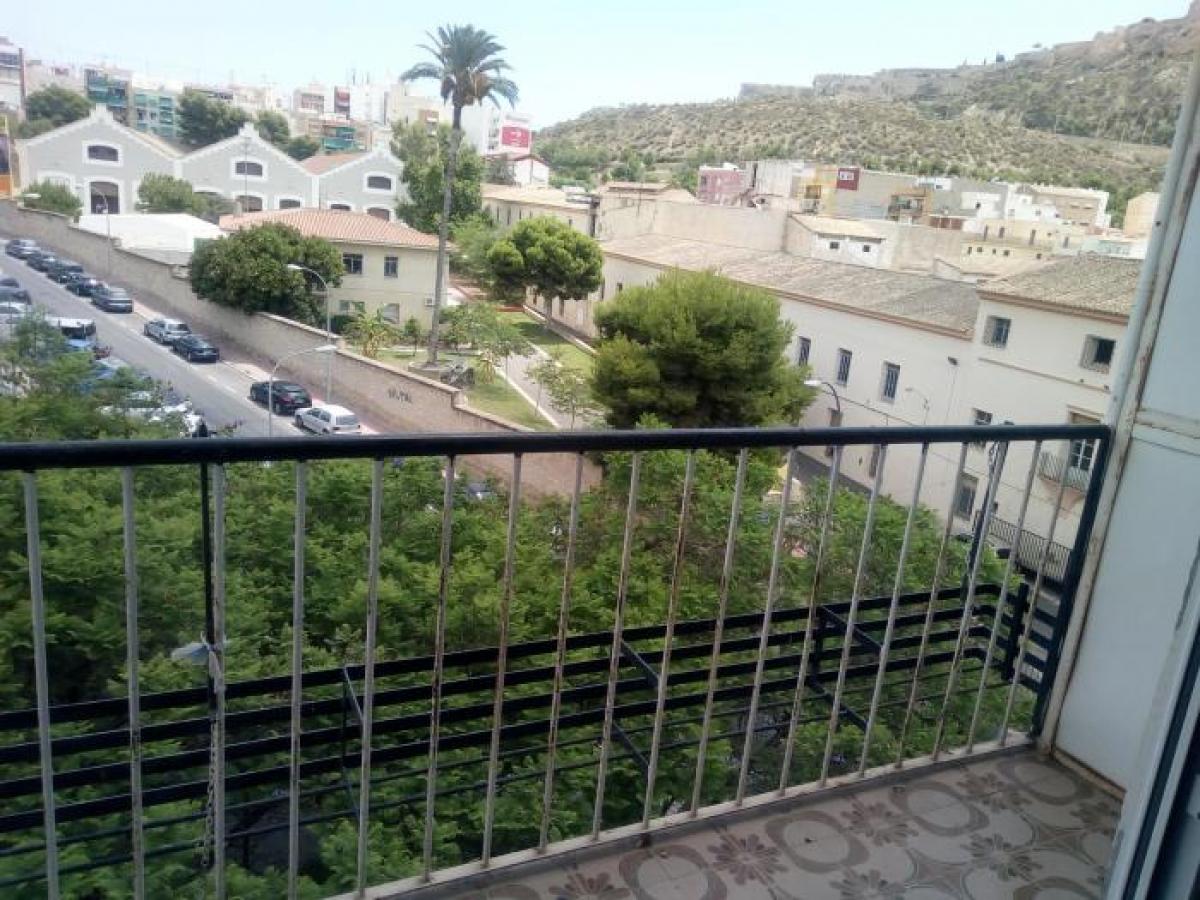 Picture of Apartment For Rent in Alicante, Alicante, Spain