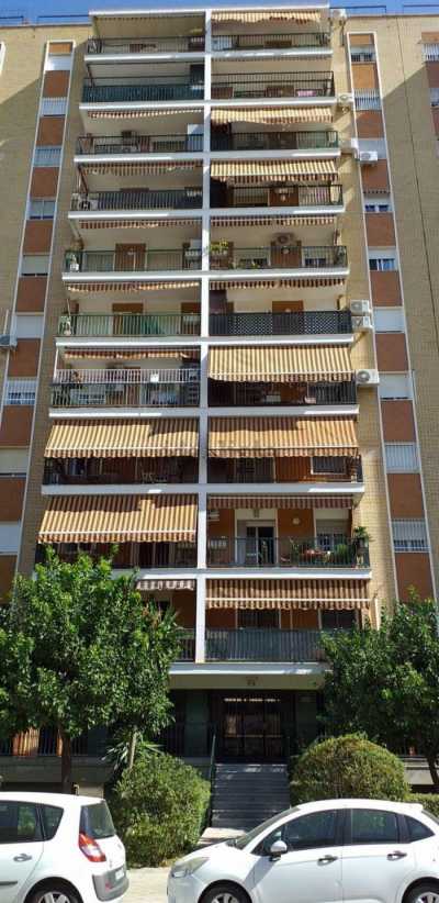 Apartment For Rent in Sevilla, Spain