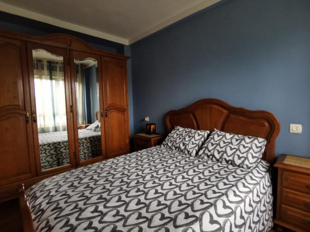 Picture of Apartment For Rent in Oviedo, Asturias, Spain
