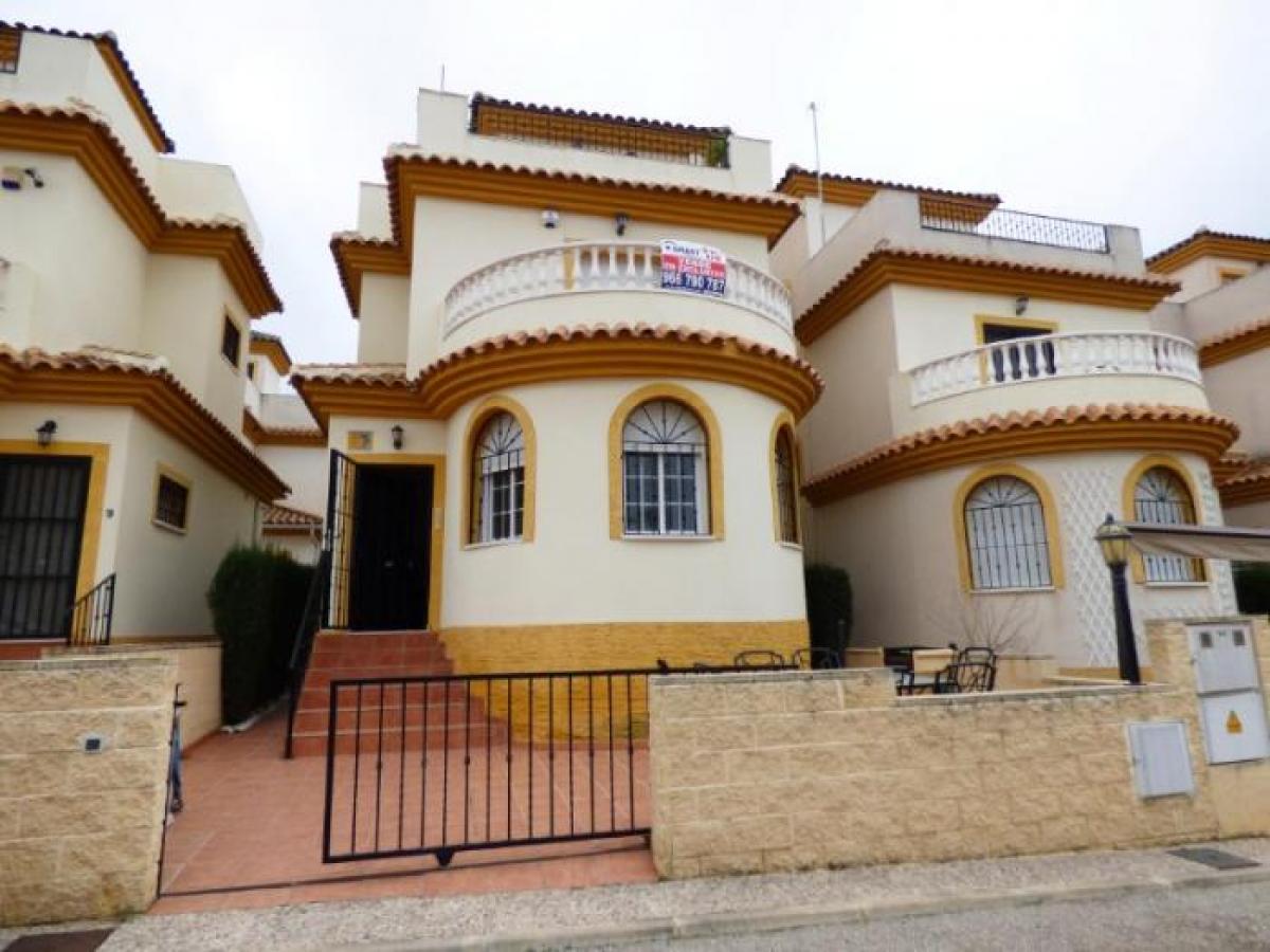 Picture of Villa For Sale in La Marina, Alicante, Spain