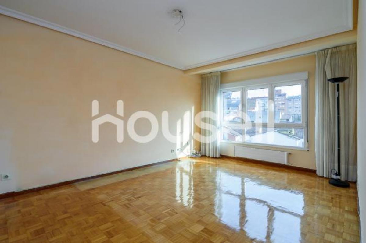 Picture of Apartment For Sale in Oviedo, Asturias, Spain