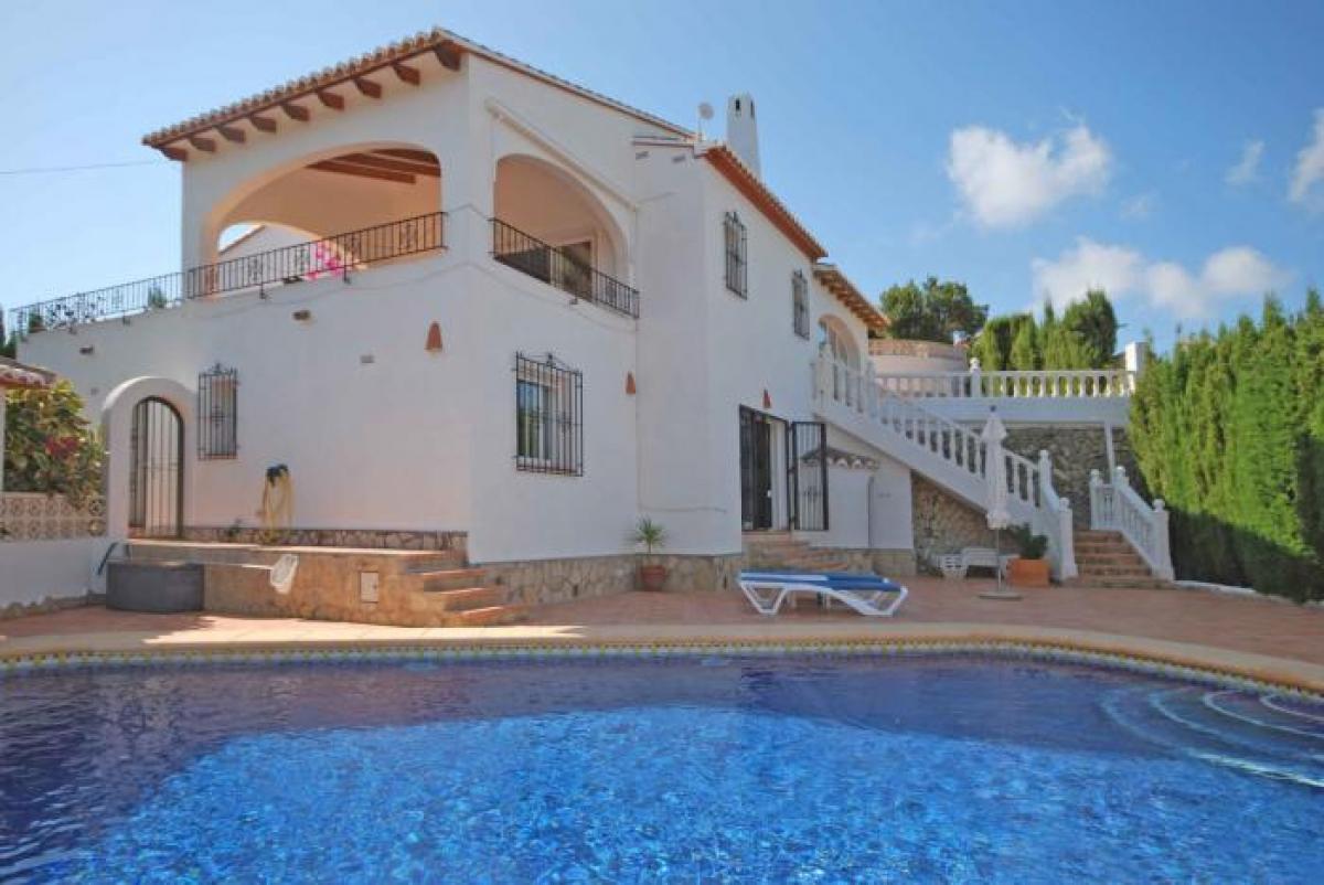 Picture of Apartment For Sale in Moraira, Alicante, Spain