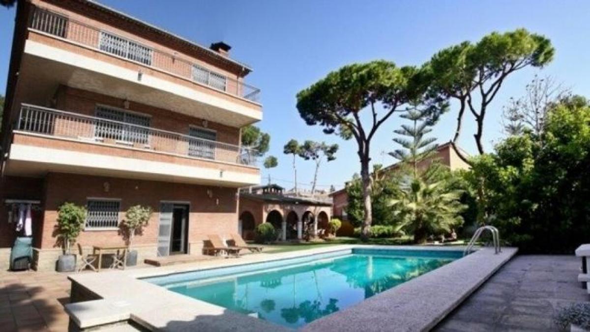 Picture of Home For Sale in Castelldefels, Barcelona, Spain