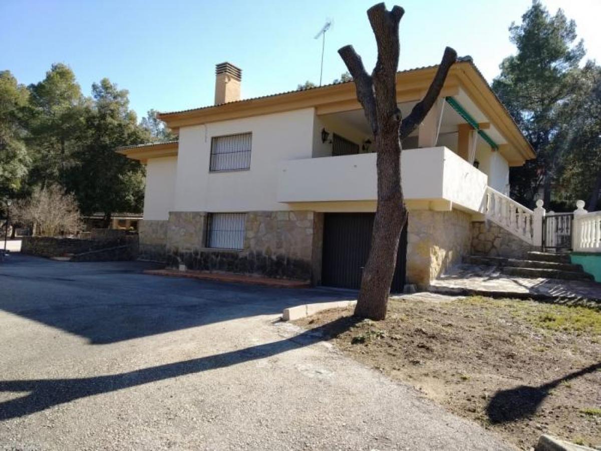 Picture of Villa For Sale in Alcoy, Alicante, Spain