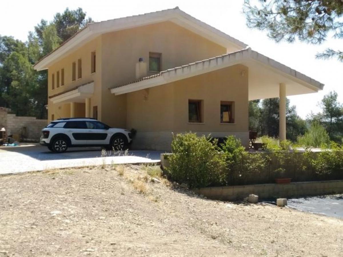 Picture of Home For Sale in Alcoy, Alicante, Spain